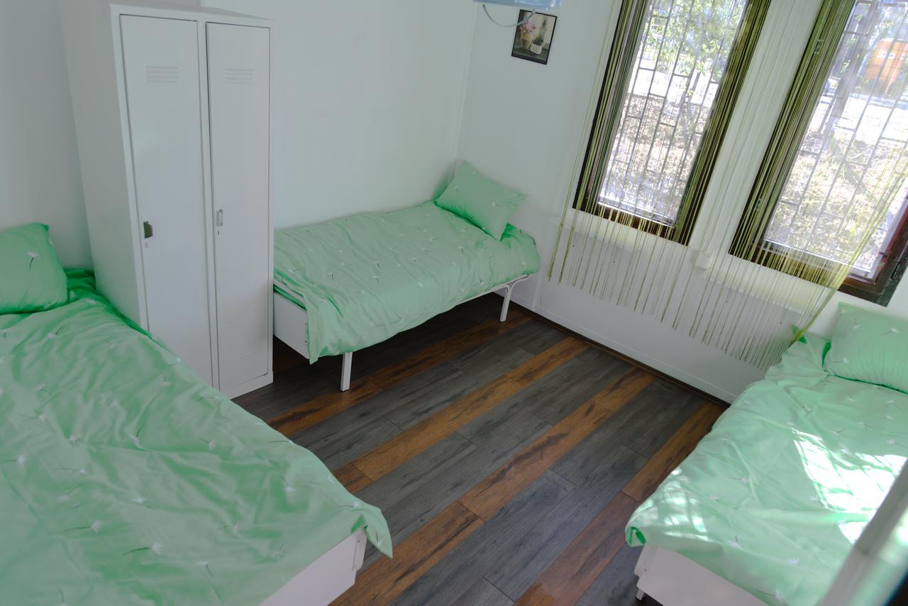 Hostel Belgrade Shungit Dragana Jeftica Br 10 Екстериор снимка