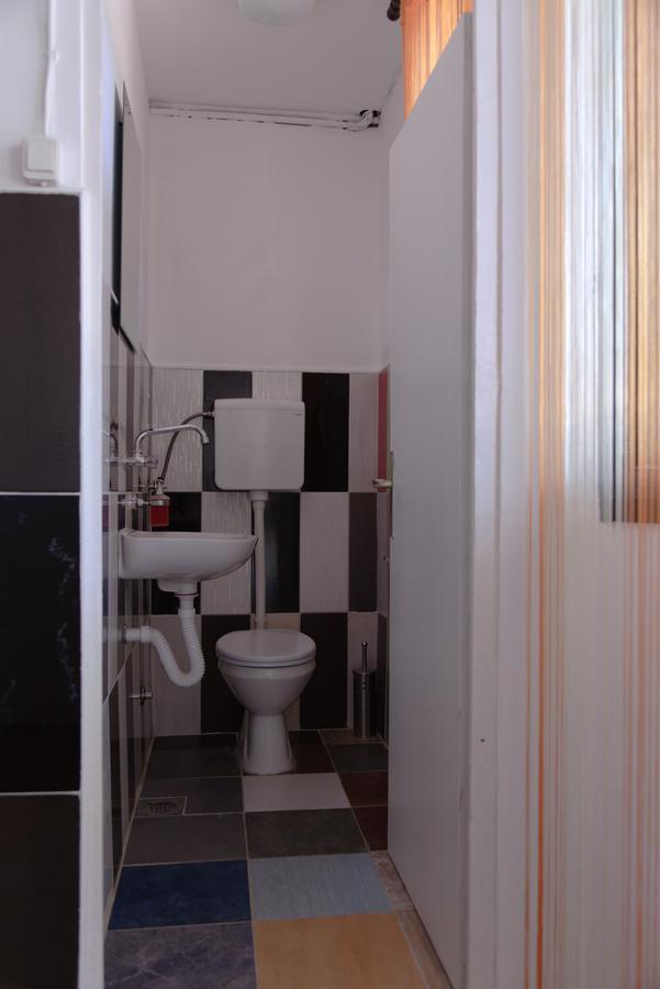 Hostel Belgrade Shungit Dragana Jeftica Br 10 Екстериор снимка